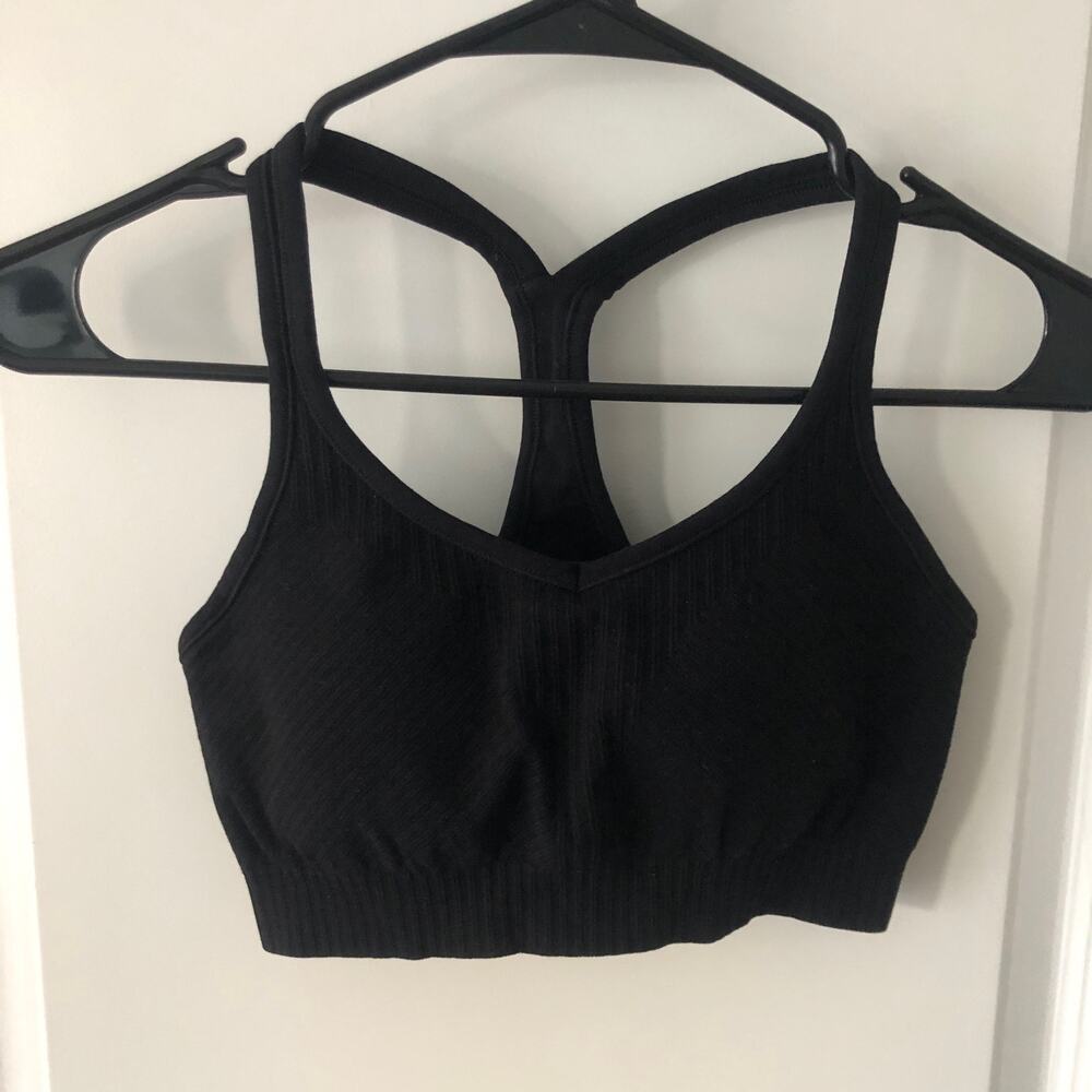 Athleta Women's Sports Bra Recharge Top size S A-C Ribbed Black Gently worn